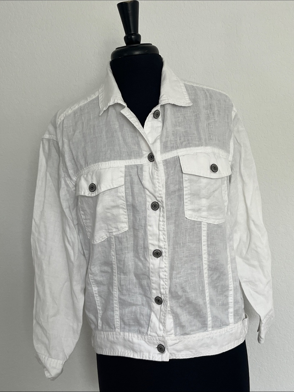 Nicole Miller White Button-Front Linen Jacket